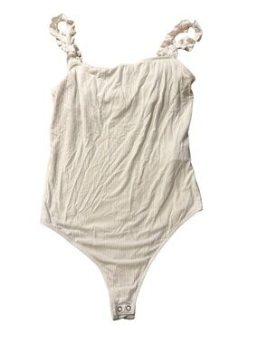 Hollister white ribbed bodysuit with ruffled straps and built-in shelf bra